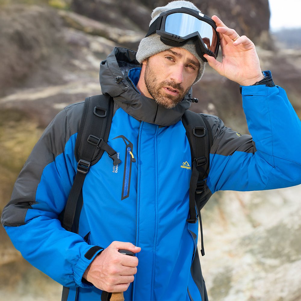 Campera Impermeable con Interior de Polar y Capucha